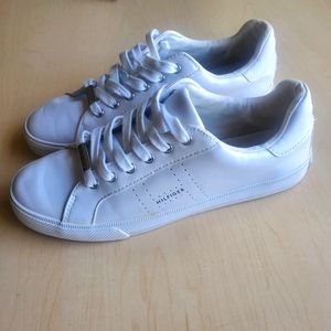 Women's Tommy Hilfiger Shoes size 9.5